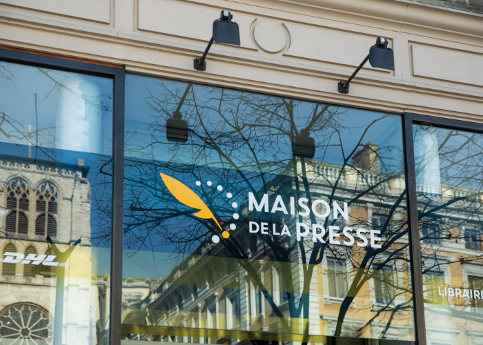 Appel à la défense des commerces culturels de proximité face à Amazon